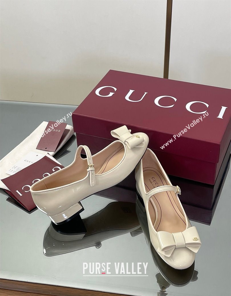 Gucci Bow Mary Jane Ballet Flats in Patent Leather White 2025 835748 (MD-250828029)