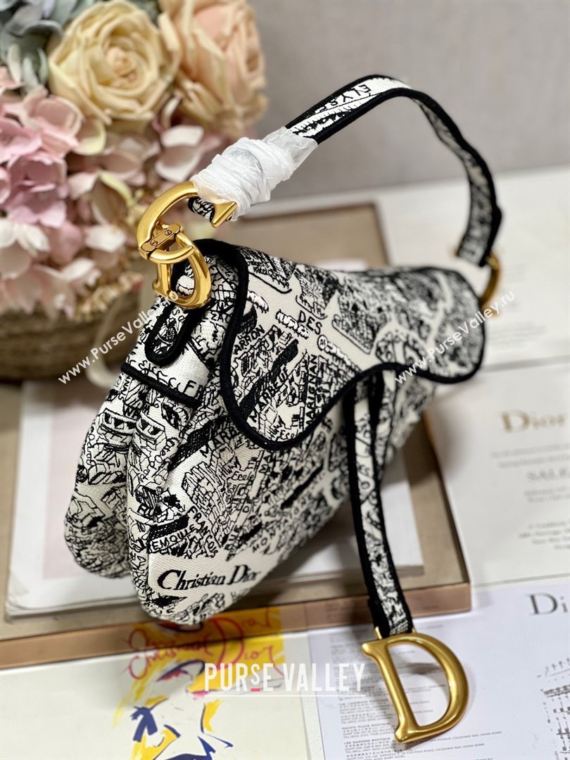 Dior Medium Saddle Bag in Plan De Paris Embroidery M0158L White/Black 2024 (DL-24081601)