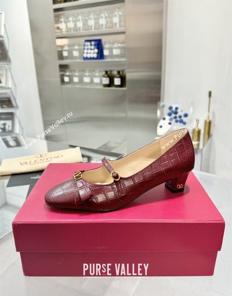 Valentino Bowow Decollete Pumps 5cm in Crocodile-Effect Printed Calfskin Dark Burgundy 2025 (XL-250428064)