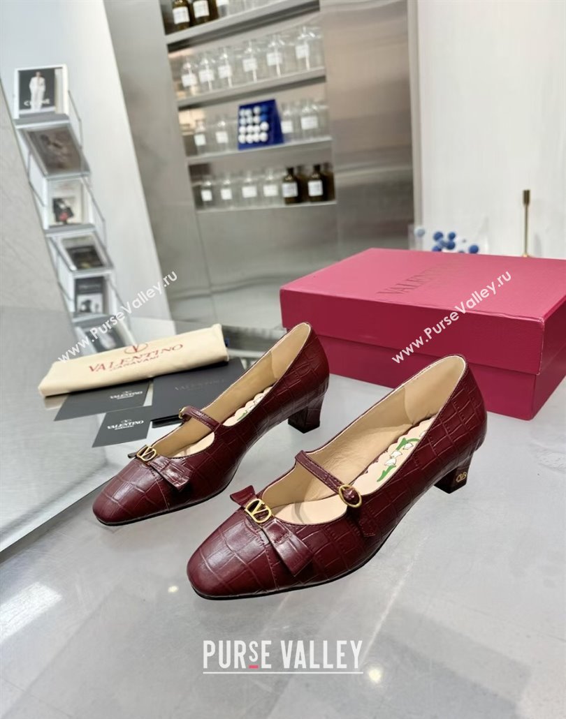 Valentino Bowow Decollete Pumps 5cm in Crocodile-Effect Printed Calfskin Dark Burgundy 2025 (XL-250428064)