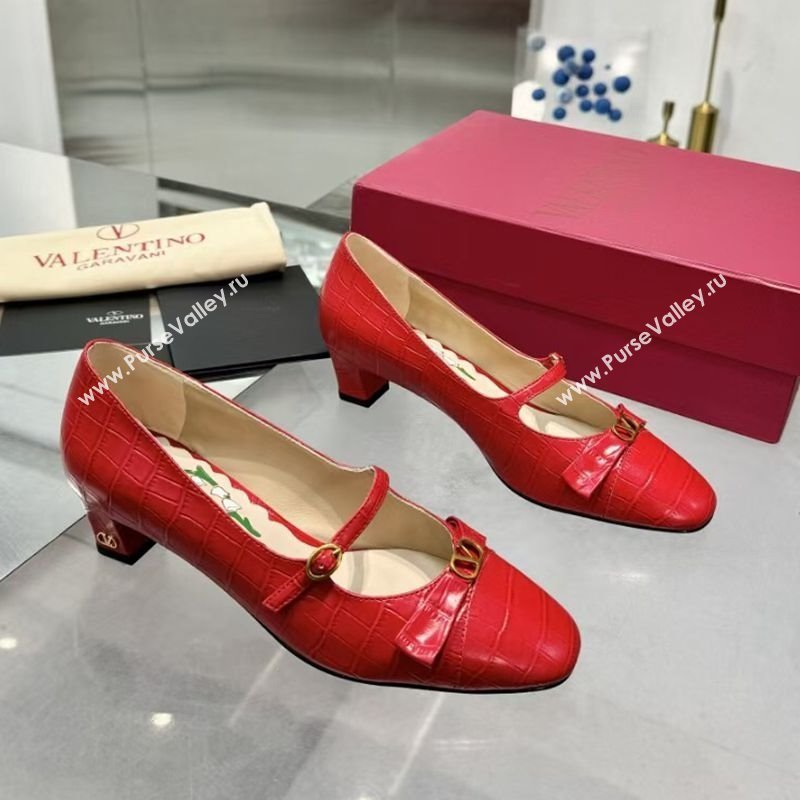 Valentino Bowow Decollete Pumps 5cm in Crocodile-Effect Printed Calfskin Red 2025 (XL-250428065)