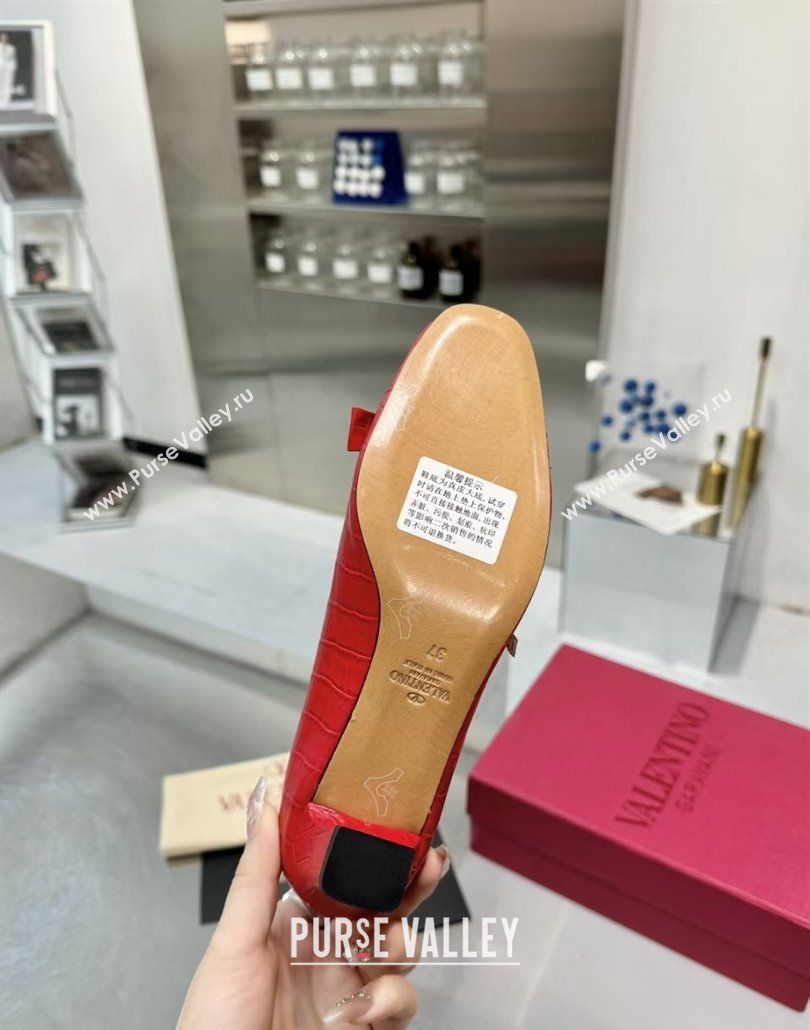 Valentino Bowow Decollete Pumps 5cm in Crocodile-Effect Printed Calfskin Red 2025 (XL-250428065)
