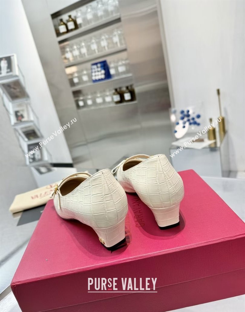 Valentino Bowow Decollete Pumps 5cm in Crocodile-Effect Printed Calfskin White 2025 (XL-250428066)