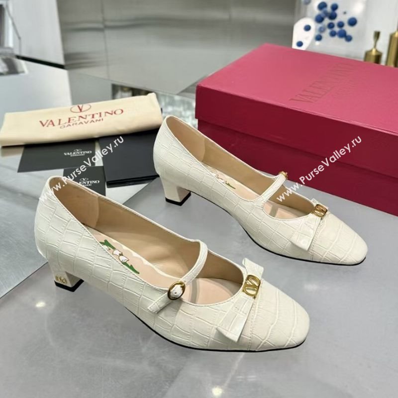 Valentino Bowow Decollete Pumps 5cm in Crocodile-Effect Printed Calfskin White 2025 (XL-250428066)