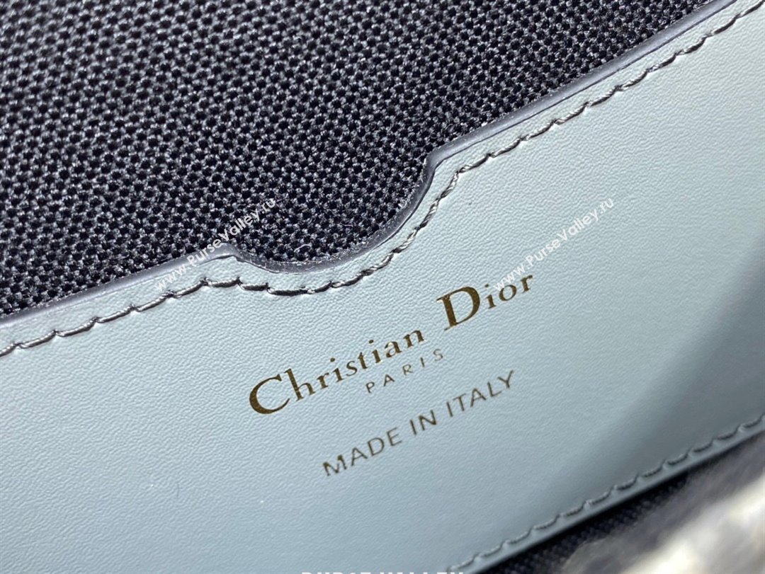 Dior Medium Dior Bobby Bag in Grey Dior Oblique Jacquard 2024 (XXG-24031204)