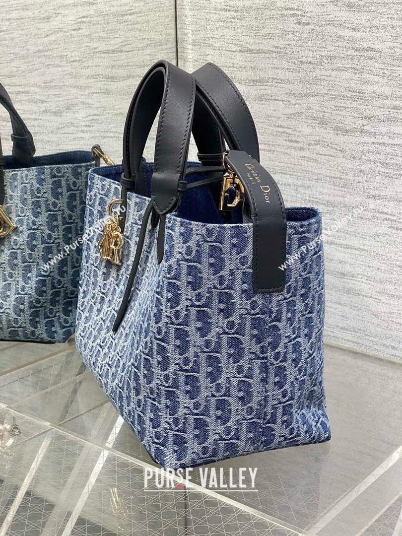 Dior Medium Dior Toujours Bag in Blue Denim Dior Oblique Jacquard 2024 (XXG-24070317)