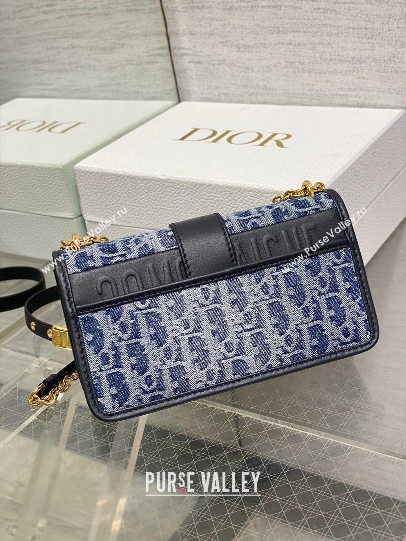 Dior 30 Montaigne East-West Bag with Chain in Blue Denim Dior Oblique Jacquard 2024 (XXG-24070318)