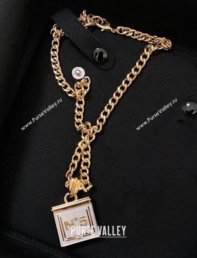 Chanel N5 Necklace Black/White 2021 100849 (YF-21100889)