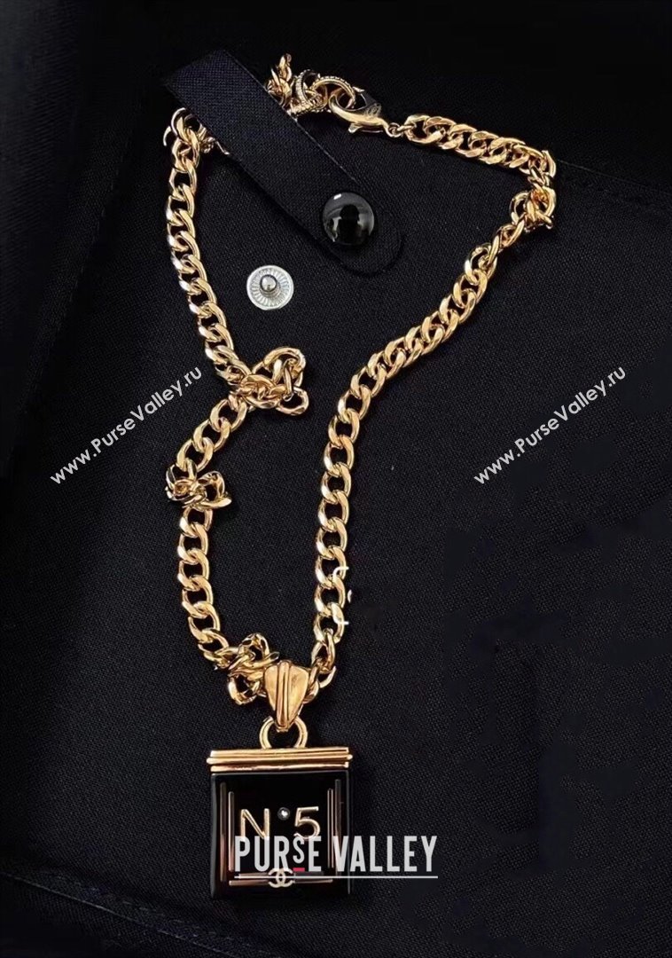 Chanel N5 Necklace Black/White 2021 100849 (YF-21100889)