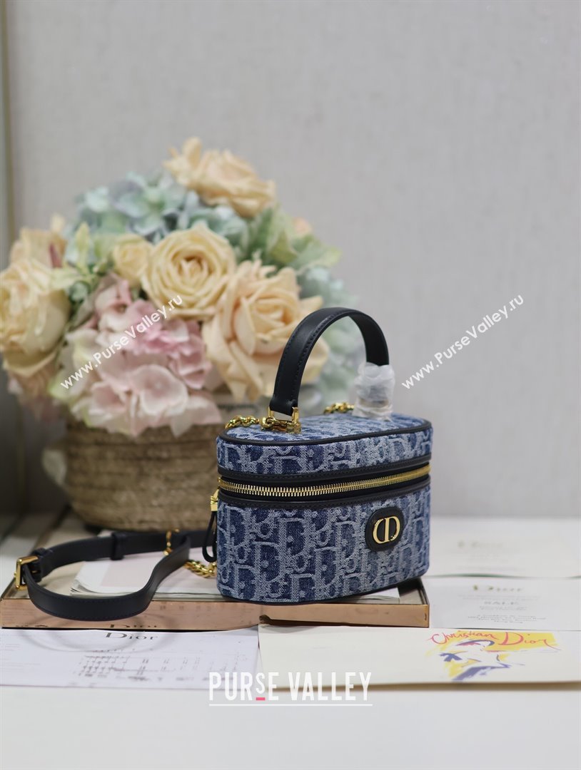 Dior 30 Montaigne Mini Vanity Case in Blue Denim Dior Oblique Jacquard 5198 2024 (XXG-24070329)