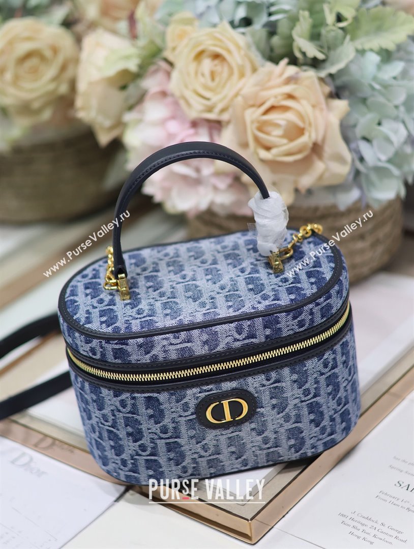 Dior 30 Montaigne Small Vanity Case in Blue Denim Dior Oblique Jacquard 5198 2024 (XXG-24070330)