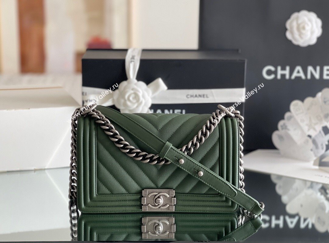 Chanel Original Grained Calfskin Chevron Medium Boy Flap Bag Silver/Green 2023 Top Quality (MHE-23102520)