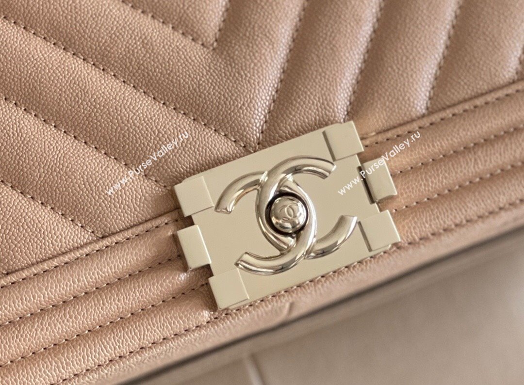 Chanel Original Grained Calfskin Chevron Medium Boy Flap Bag Light Gold/Apricot 2023 Top Quality (MHE-23102523)