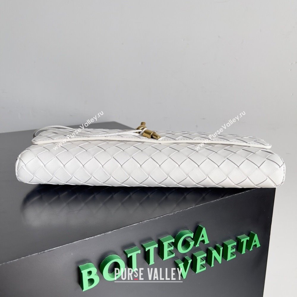 Bottega Veneta Long Clutch Andiamo Bag With Handle in Intrecciato Leather 741511 White 2024 (MS-24012302)