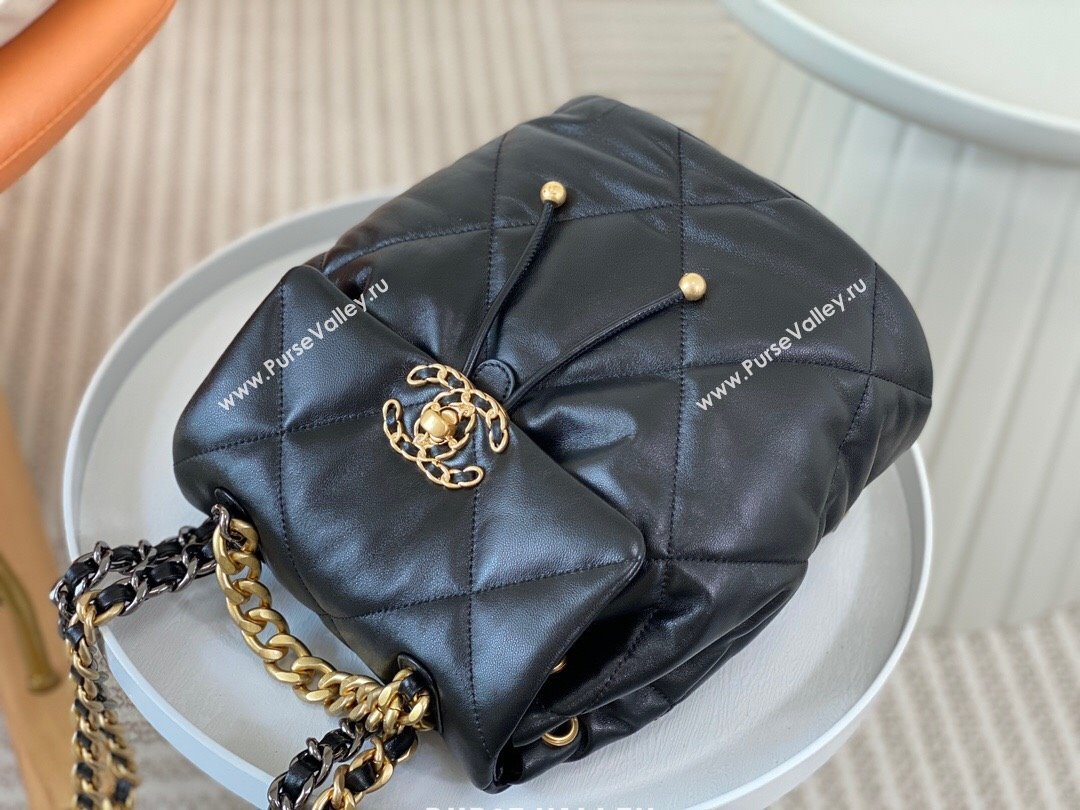 Chanel 19 Backpack in Quilted Goatskin AS4223 Black/Gold 2023 Top (SM-23112824)