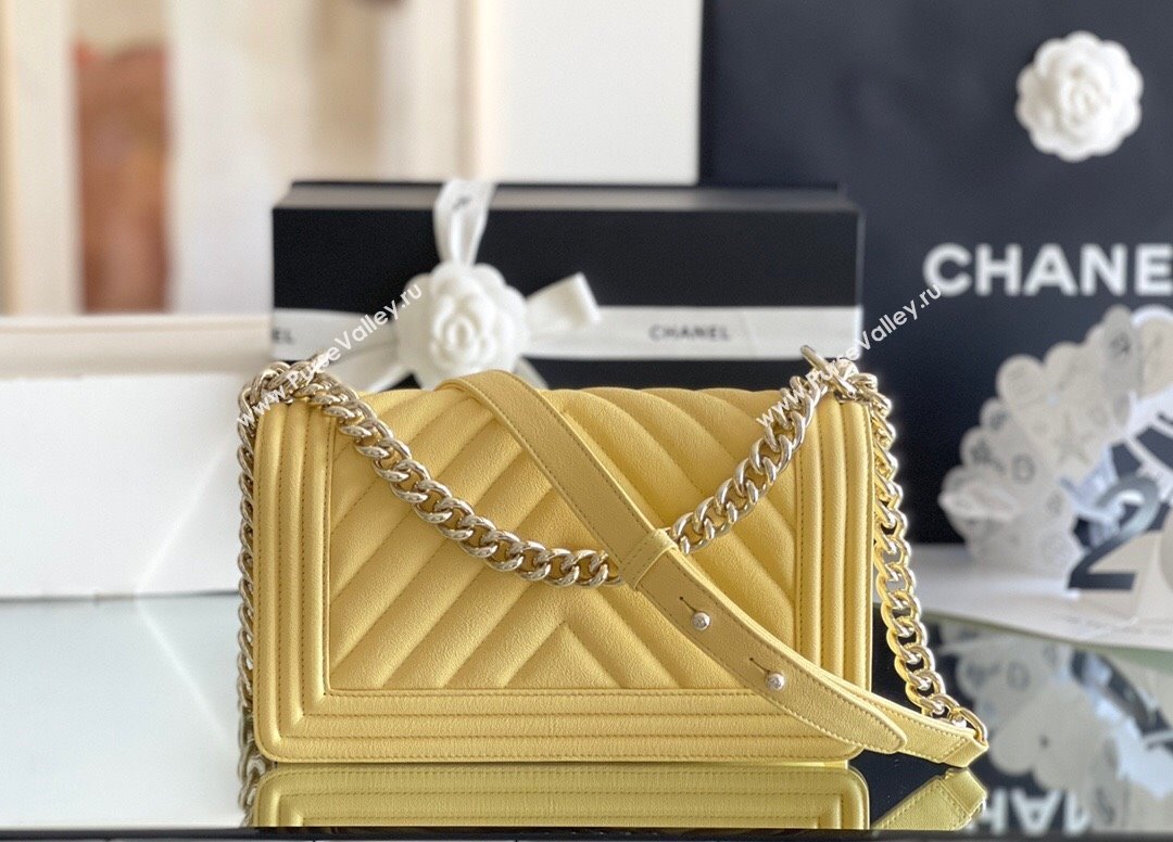 Chanel Original Grained Calfskin Chevron Medium Boy Flap Bag Light Gold/Yellow 2023 Top Quality (MHE-23102528)