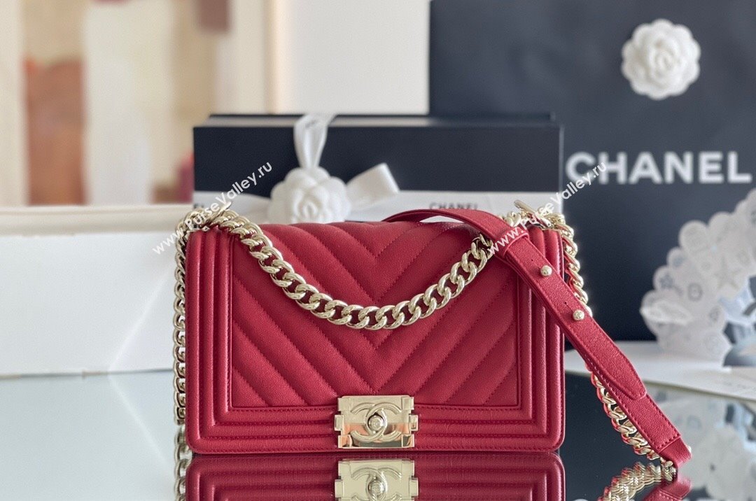 Chanel Original Grained Calfskin Chevron Medium Boy Flap Bag Light Gold/Red 2023 Top Quality (MHE-23102519)