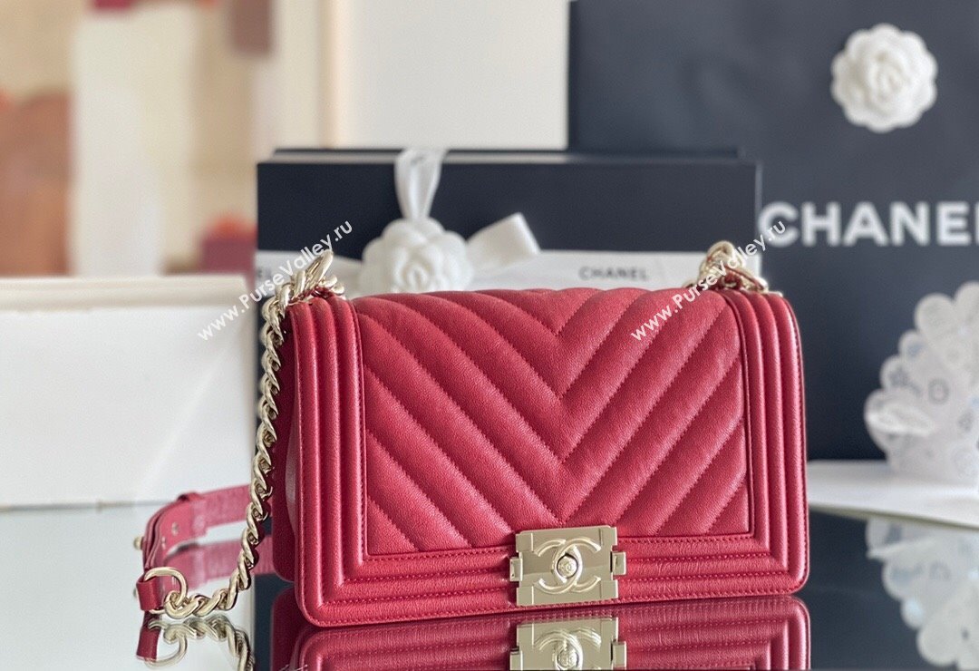 Chanel Original Grained Calfskin Chevron Medium Boy Flap Bag Light Gold/Red 2023 Top Quality (MHE-23102519)