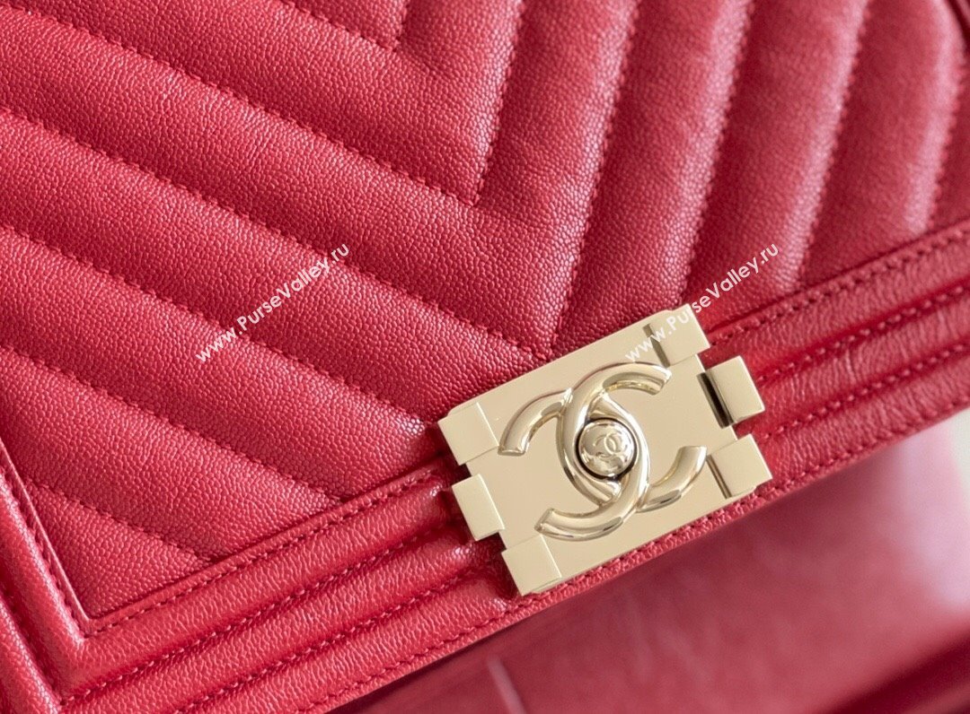 Chanel Original Grained Calfskin Chevron Medium Boy Flap Bag Light Gold/Red 2023 Top Quality (MHE-23102519)