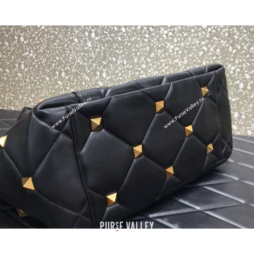 Valentino Roman Stud The Tote in Calfskin Nappa Black 2021 1166 (LKF-21080461)