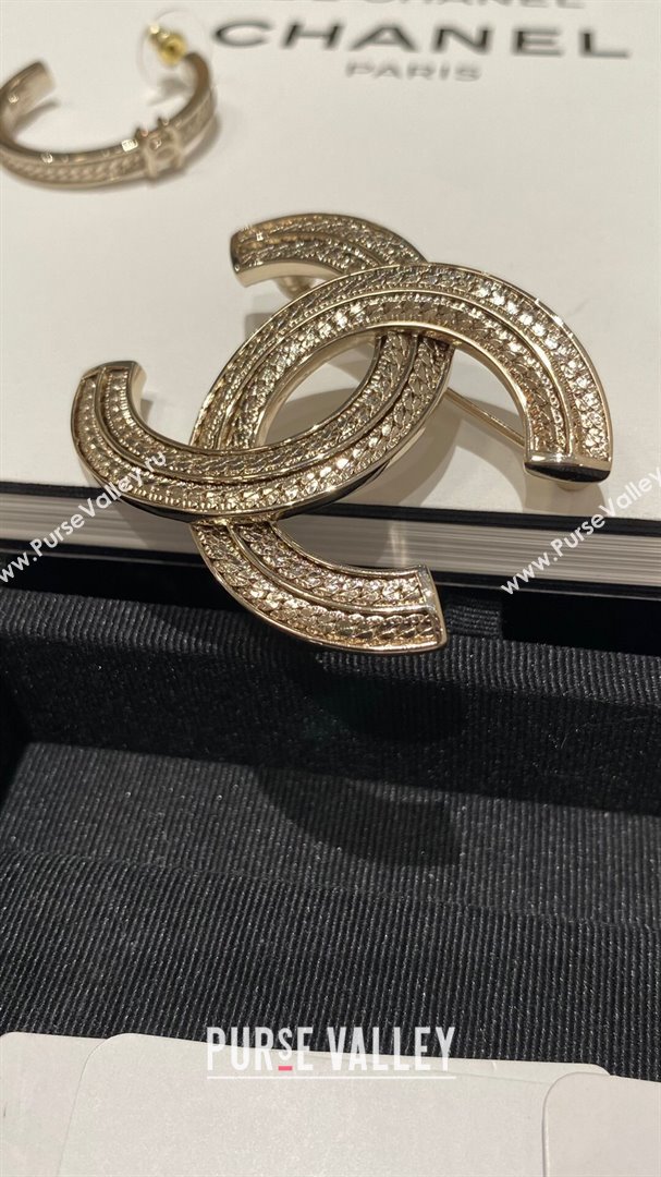 Chanel CC Brooch CH101128 Gold 2024 (YF-24101128)