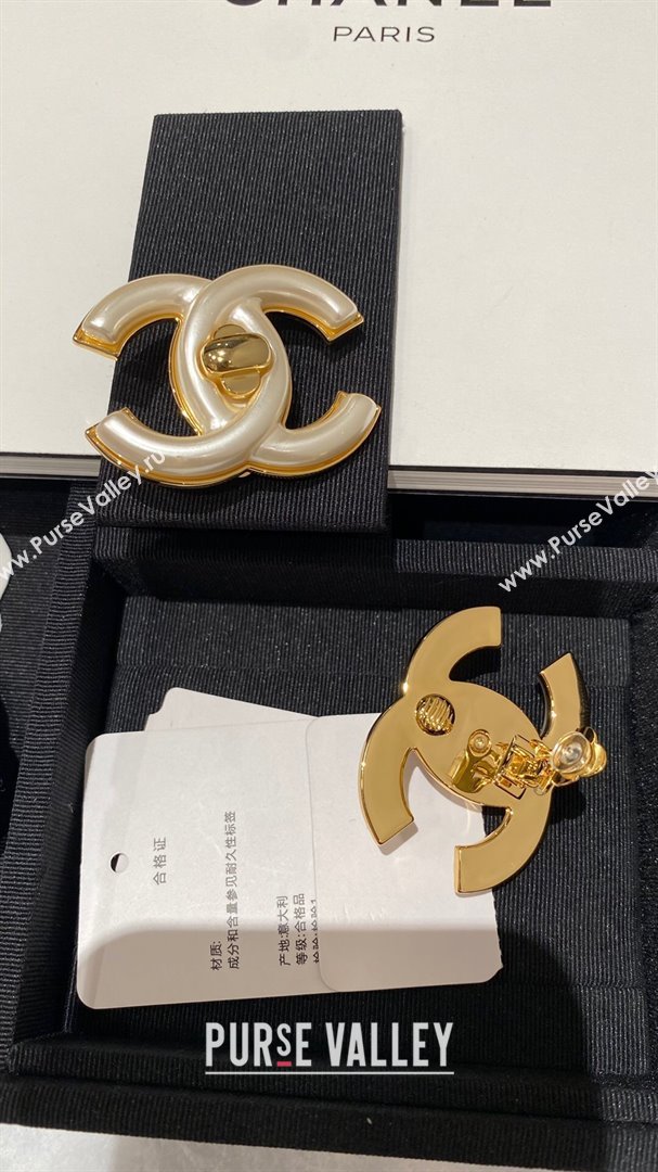 Chanel CC Earrings CH101129 Gold/White 2024 (YF-24101129)