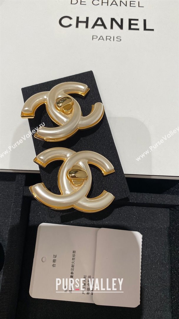 Chanel CC Earrings CH101129 Gold/White 2024 (YF-24101129)