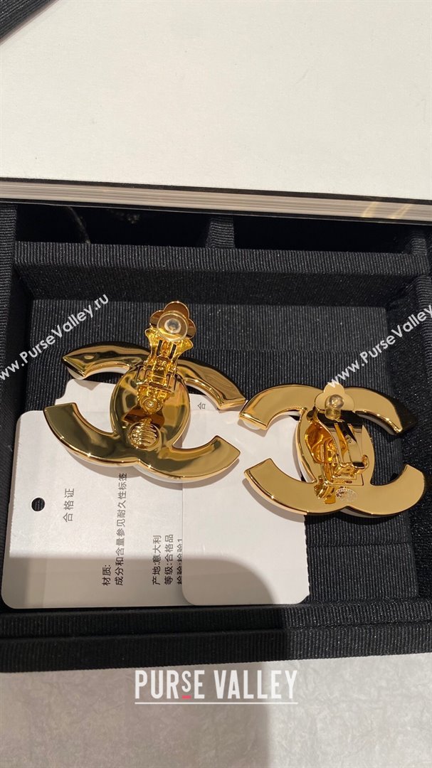 Chanel CC Earrings CH101129 Gold/White 2024 (YF-24101129)