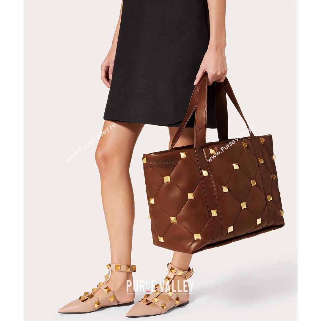 Valentino Roman Stud The Tote in Calfskin Nappa Brwon 2021 1166 (LKF-21080464)