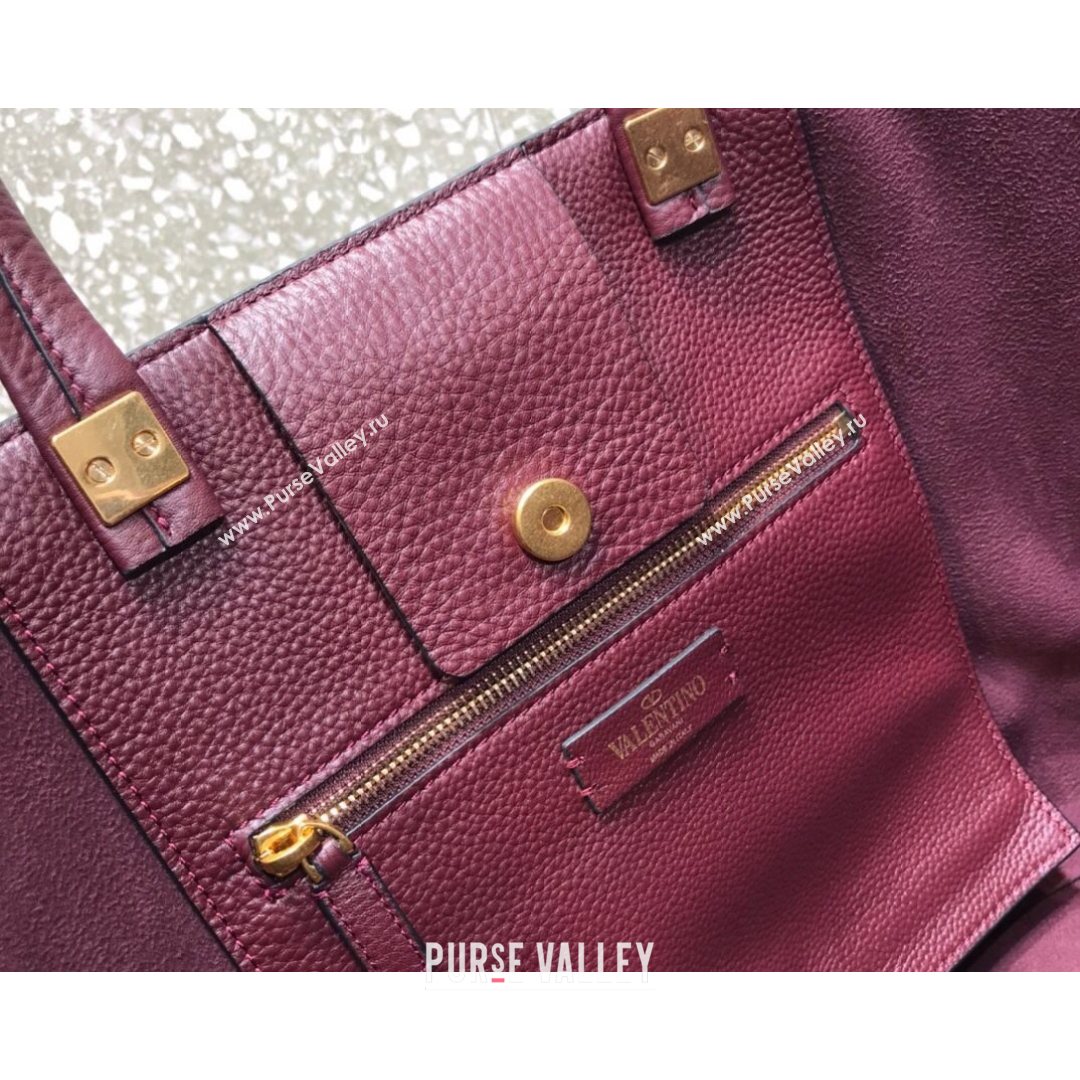 Valentino Roman Stud Tote Bag in Grainy Calfskin Burgundy 2021 3232 (LKF-21080468)