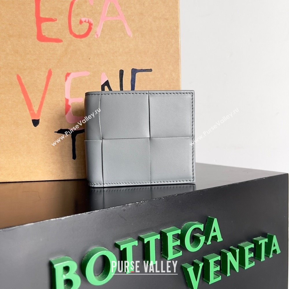 Bottega Veneta Cassette Bi-Fold Wallet in Intreccio Calfskin Leather 649603 Grey 2024 (MS-24012325)