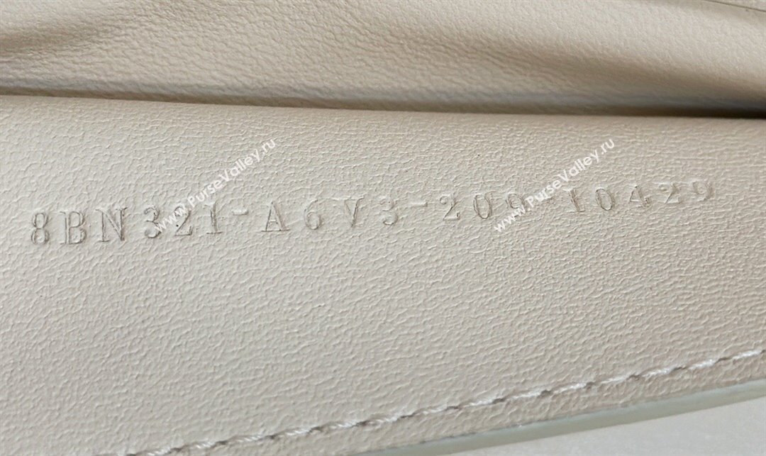 Fendi Peekaboo ISeeU Medium Bag in Beige Interlaced Leather 80138L 2024 Top (CL-24031518)