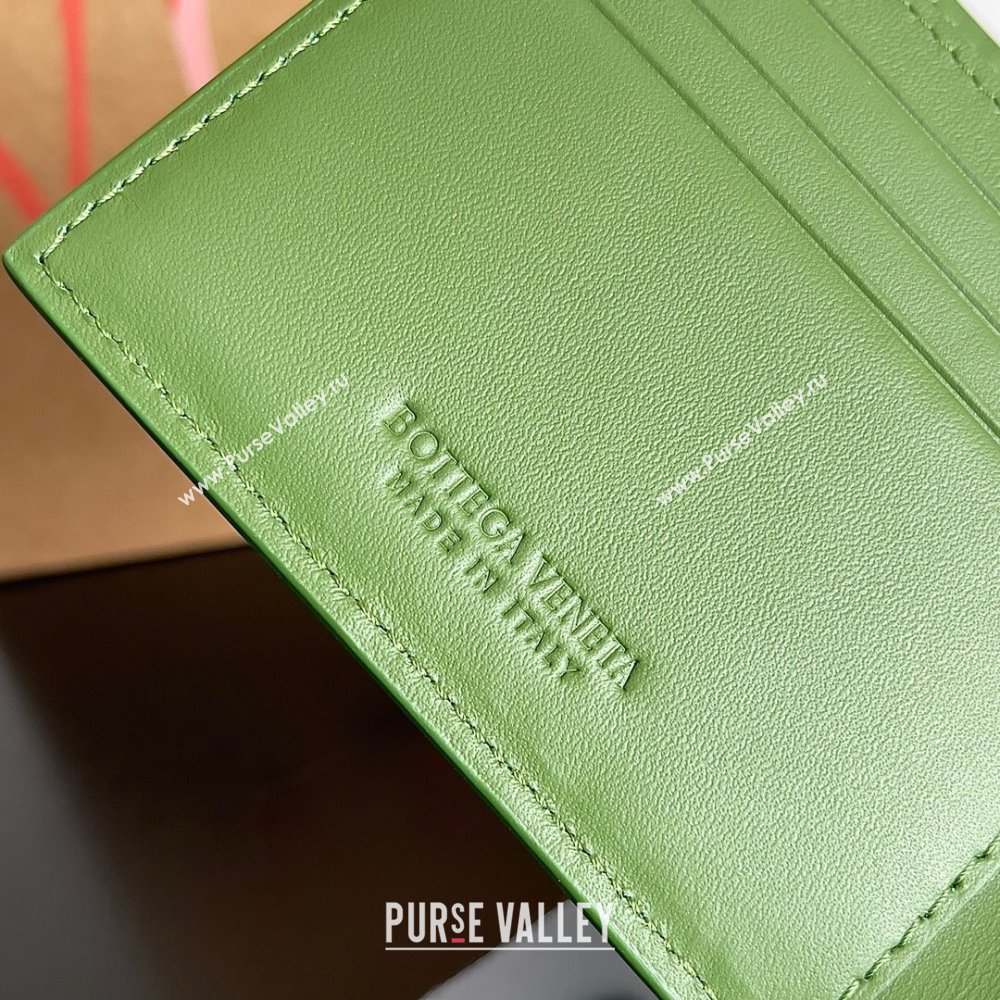 Bottega Veneta Cassette Bi-Fold Wallet in Intreccio Calfskin Leather 649603 Green 02 2024 (MS-24012324)