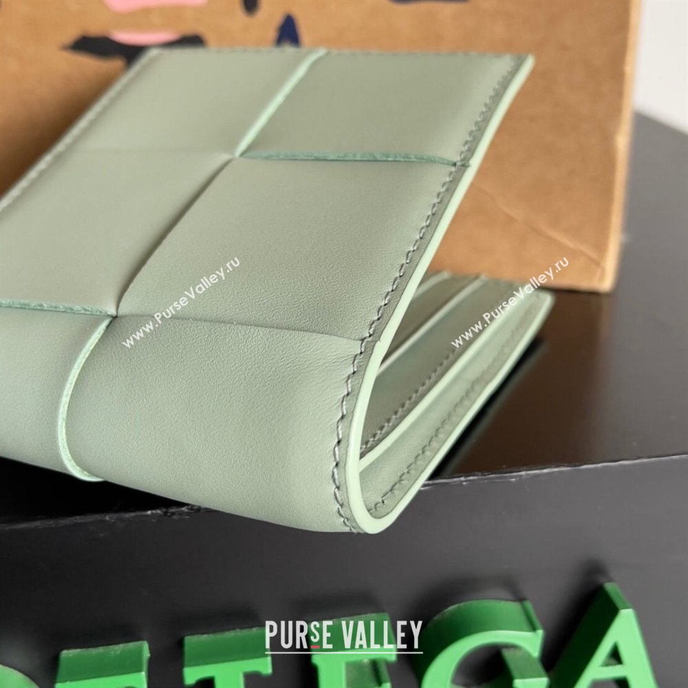 Bottega Veneta Cassette Bi-Fold Wallet in Intreccio Calfskin Leather 649603 Travertine Green 2024 (MS-24012326)