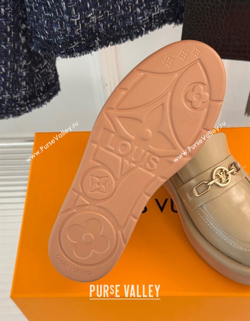 Louis Vuitton Platform Loafers in Calf Leather LV Chain Beige 2024 1224 (MD-241224076)