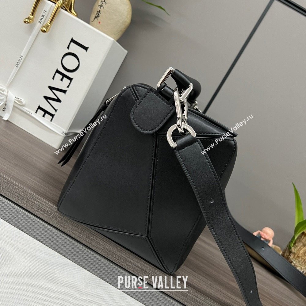 Loewe Large Puzzle Bag in Smooth Calfskin Black 2024 (MHUI-24032003)