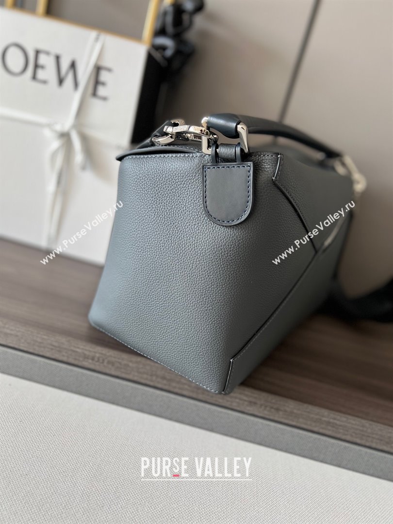 Loewe Large Puzzle Bag in Grained Calfskin Grey 2024 (DL-24032103)