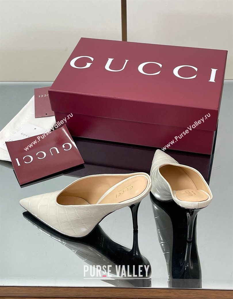 Gucci V Heel Mules 10.5cm in Stone Embossed Leather White 2025 GG082801 (MD-250828034)