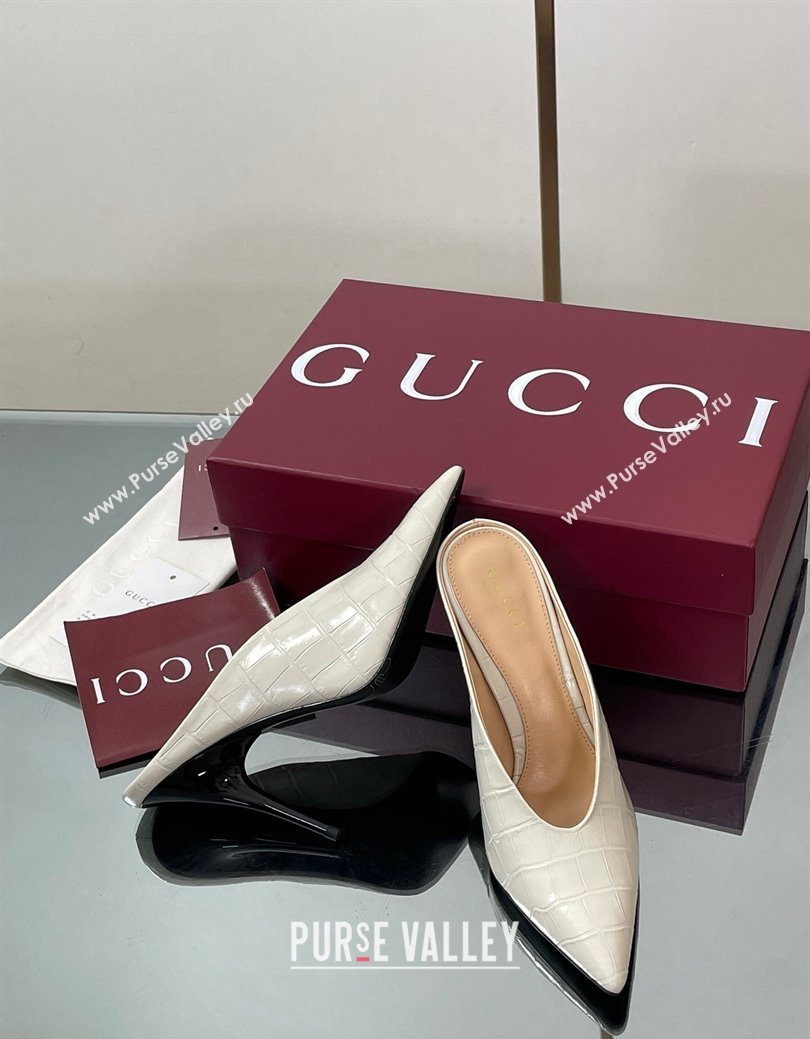Gucci V Heel Mules 10.5cm in Stone Embossed Leather White 2025 GG082801 (MD-250828034)