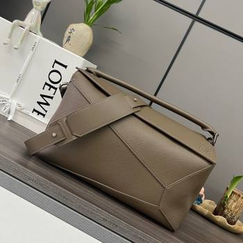 Loewe Large Puzzle Bag in Grained Calfskin Khaki 2024 (DL-24032105)