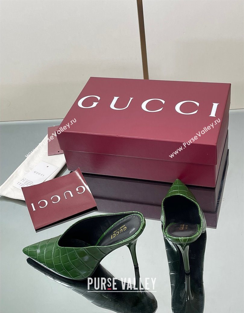 Gucci V Heel Mules 10.5cm in Stone Embossed Leather Green 2025 GG082801 (MD-250828032)