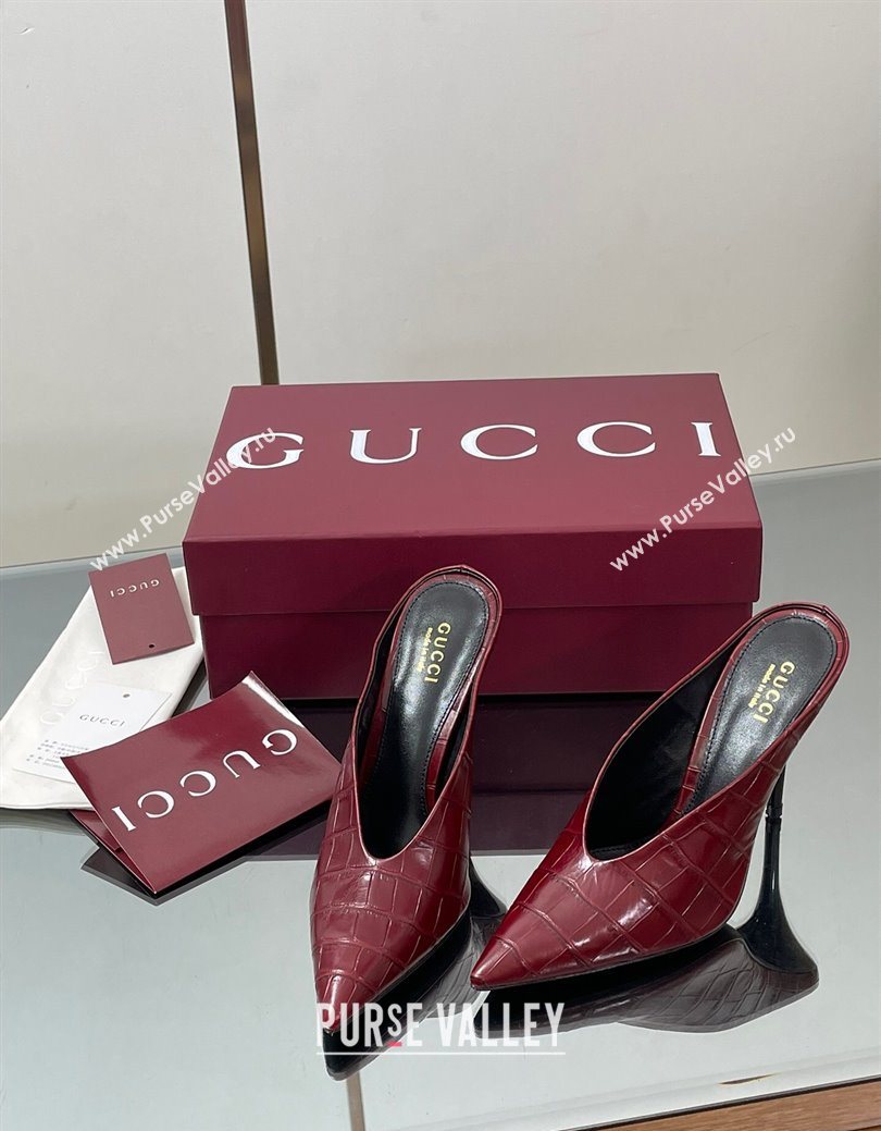 Gucci V Heel Mules 10.5cm in Stone Embossed Leather Ancora Red 2025 GG082801 (MD-250828031)