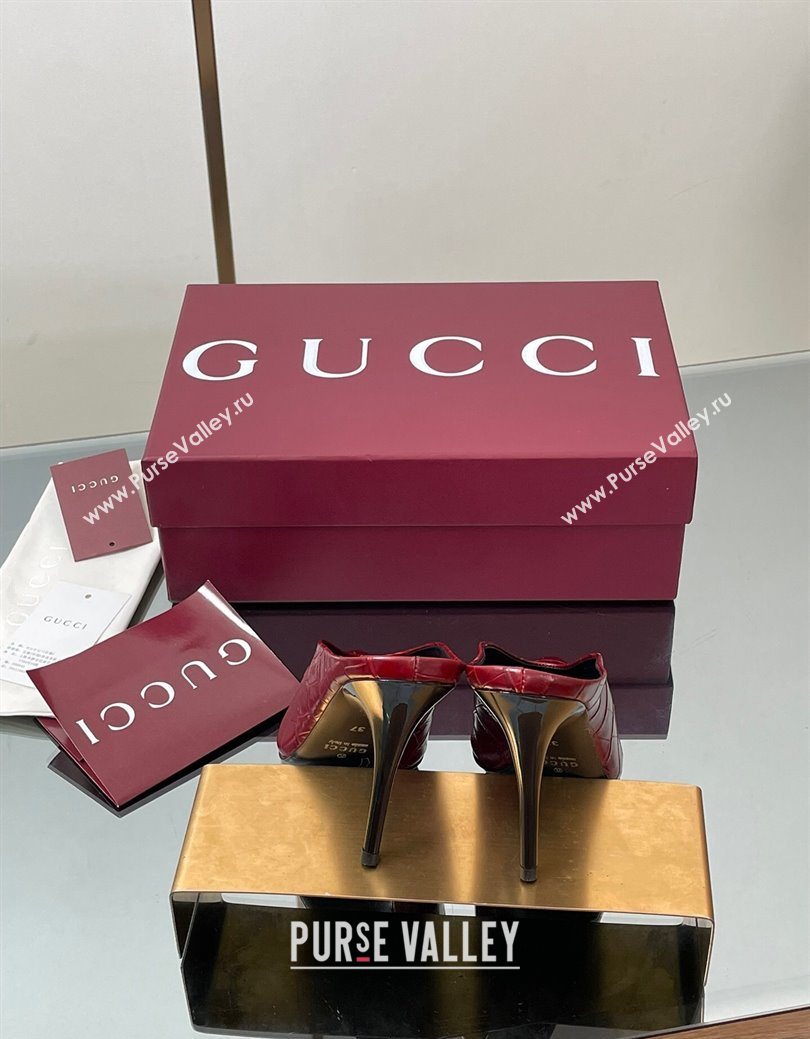 Gucci V Heel Mules 10.5cm in Stone Embossed Leather Ancora Red 2025 GG082801 (MD-250828031)