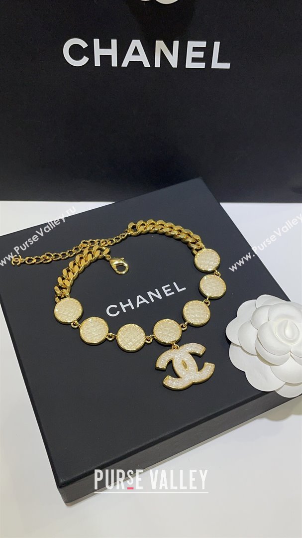 Chanel Short Necklace CH101227 Gold/White 2024 (YF-24101227)