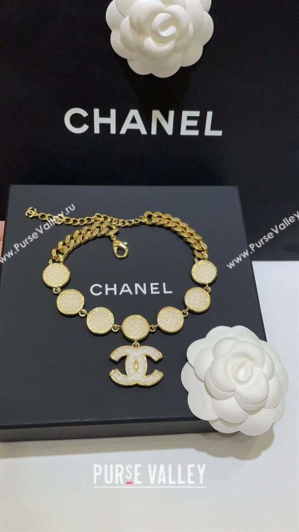 Chanel Short Necklace CH101227 Gold/White 2024 (YF-24101227)