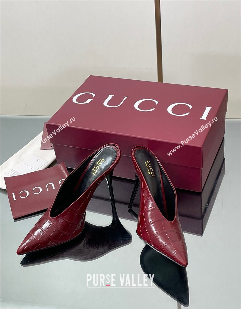 Gucci V Heel Mules 10.5cm in Stone Embossed Leather Ancora Red 2025 GG082801 (MD-250828031)