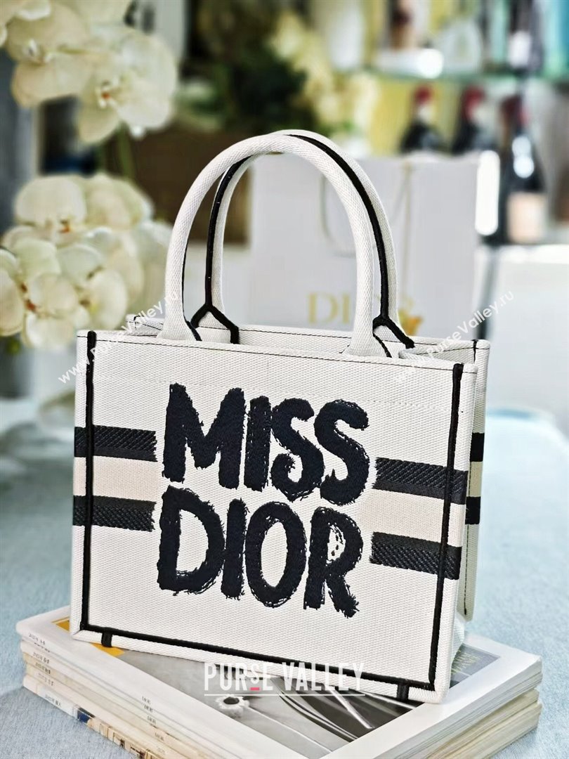 Dior Small Book Tote bag in White and Black Miss Dior Graffiti Embroidery 1286 2024 (DMZ-24082303)