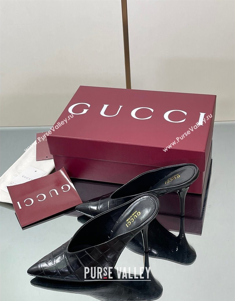 Gucci V Heel Mules 10.5cm in Stone Embossed Leather Black 2025 GG082801 (MD-250828030)