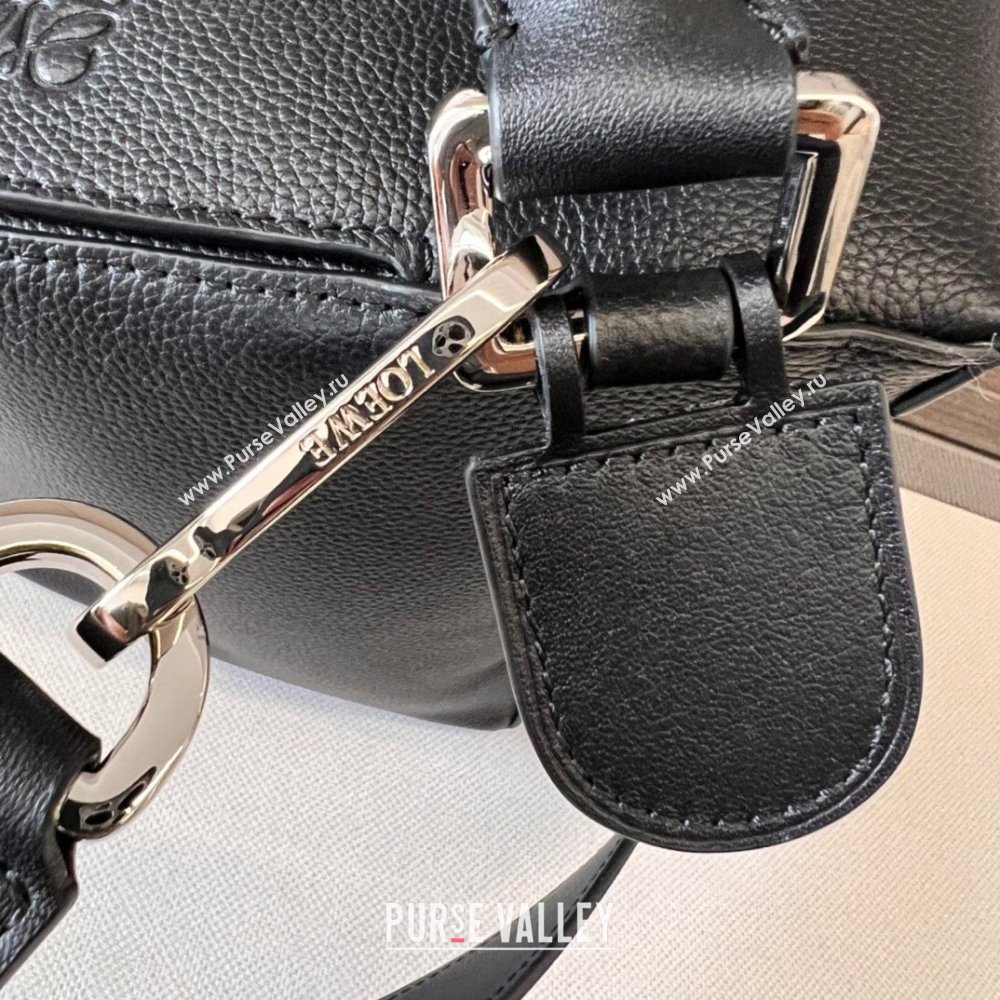 Loewe Large Puzzle Bag in Grained Calfskin Black 2024 (DL-24032106)