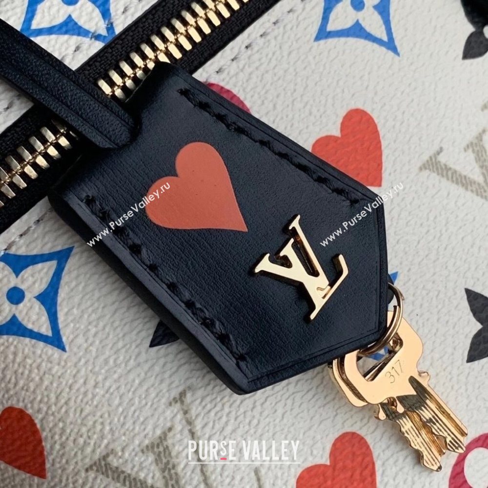 Louis Vuitton Game On Vanity Case PM Bag in White Monogram Canvas M57458 2020 (KI-20112431)